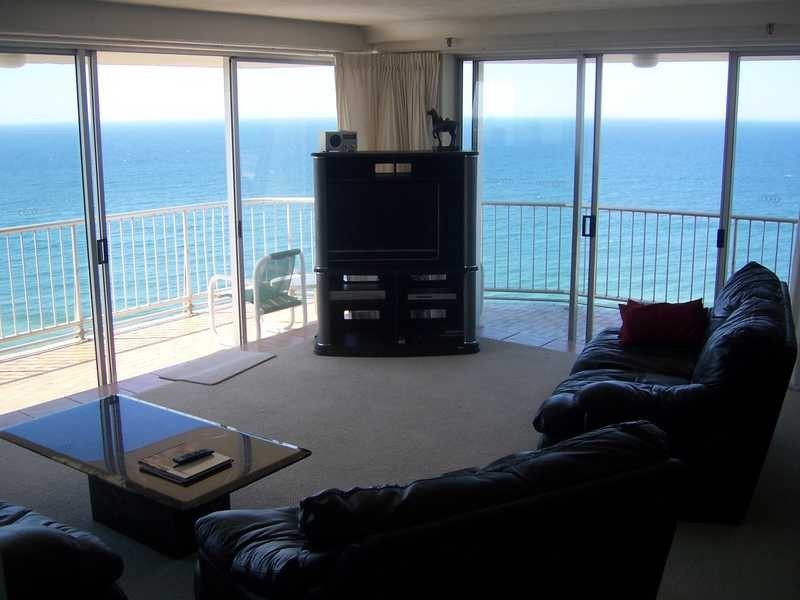 67 Broadbeach Boulevard, Broadbeach QLD 4218